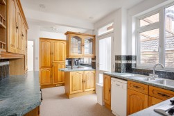Napsbury Lane, St Albans, AL1 1DU