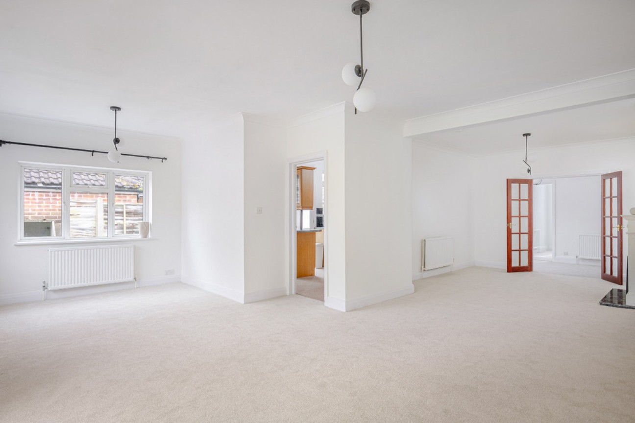 Napsbury Lane, St Albans, AL1 1DU
