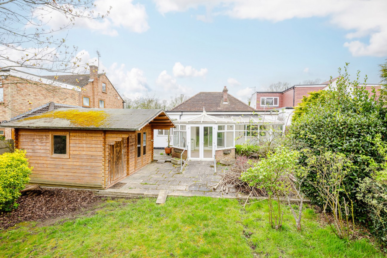 Napsbury Lane, St Albans, AL1 1DU