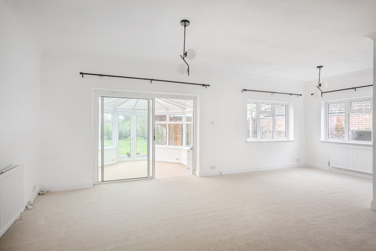 Napsbury Lane, St Albans, AL1 1DU