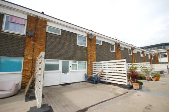The Precinct, High Road, Broxbourne, Hertfordshire