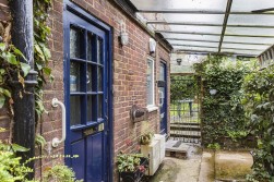 Riverside Close, St. Albans, Hertfordshire
