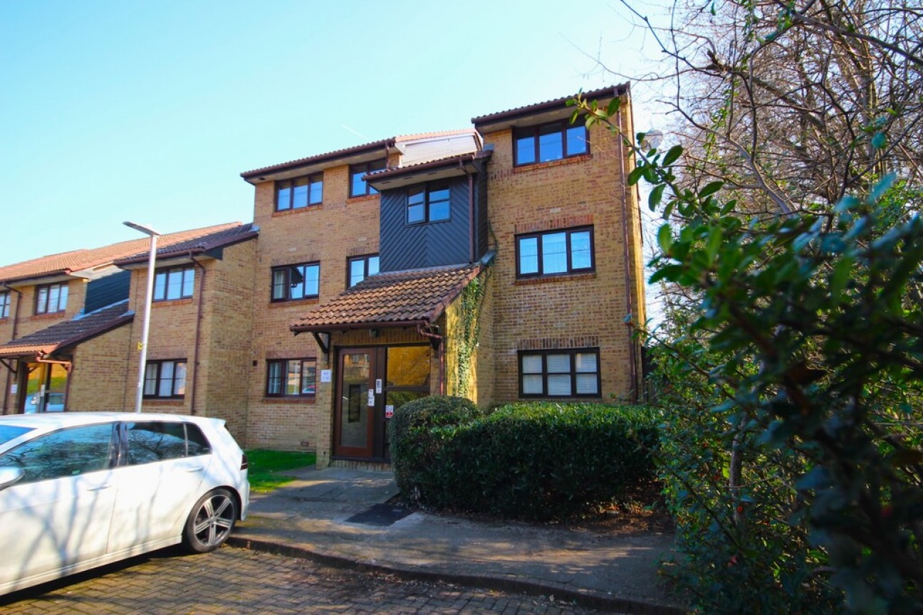 The Larches, Milford Close, St. Albans, Hertfordshire