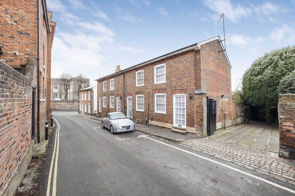 Welclose Street, St. Albans, Hertfordshire