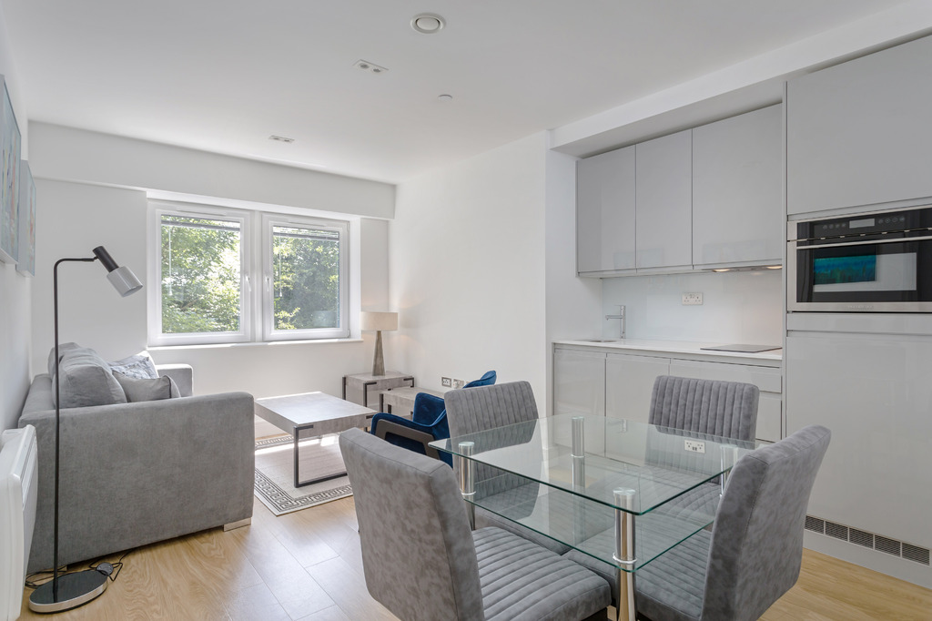 Flat 41 Pinnacle House, Home Park Mill Link, Kings Langley, Hertfordshire