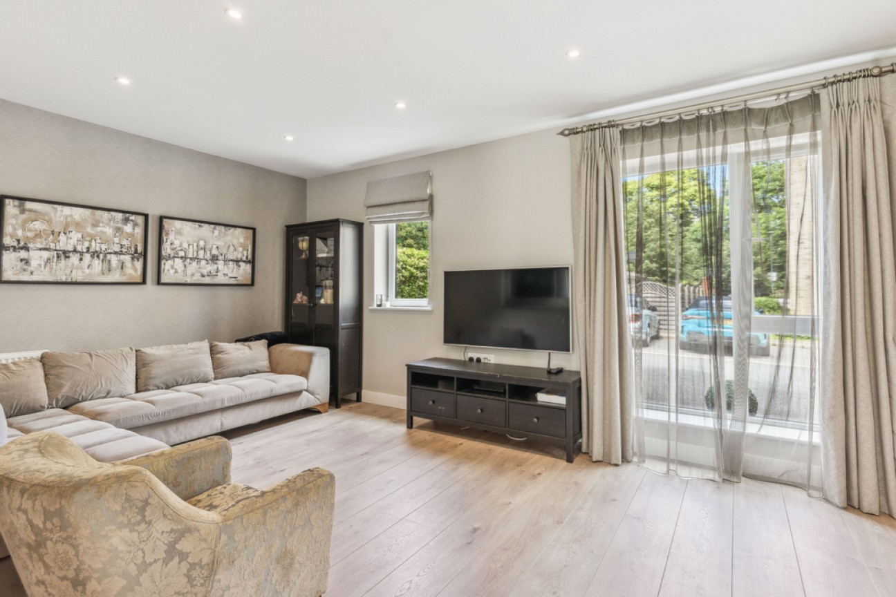 George Yeomans Close, Cheshunt, EN8 9FQ