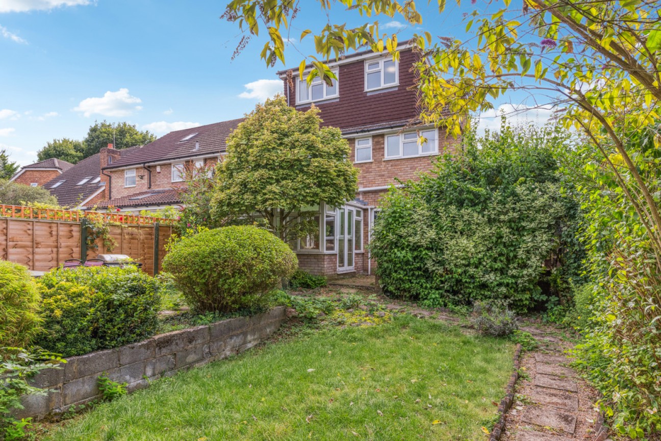 Field View Rise, Bricket Wood, St. Albans, Hertfordshire