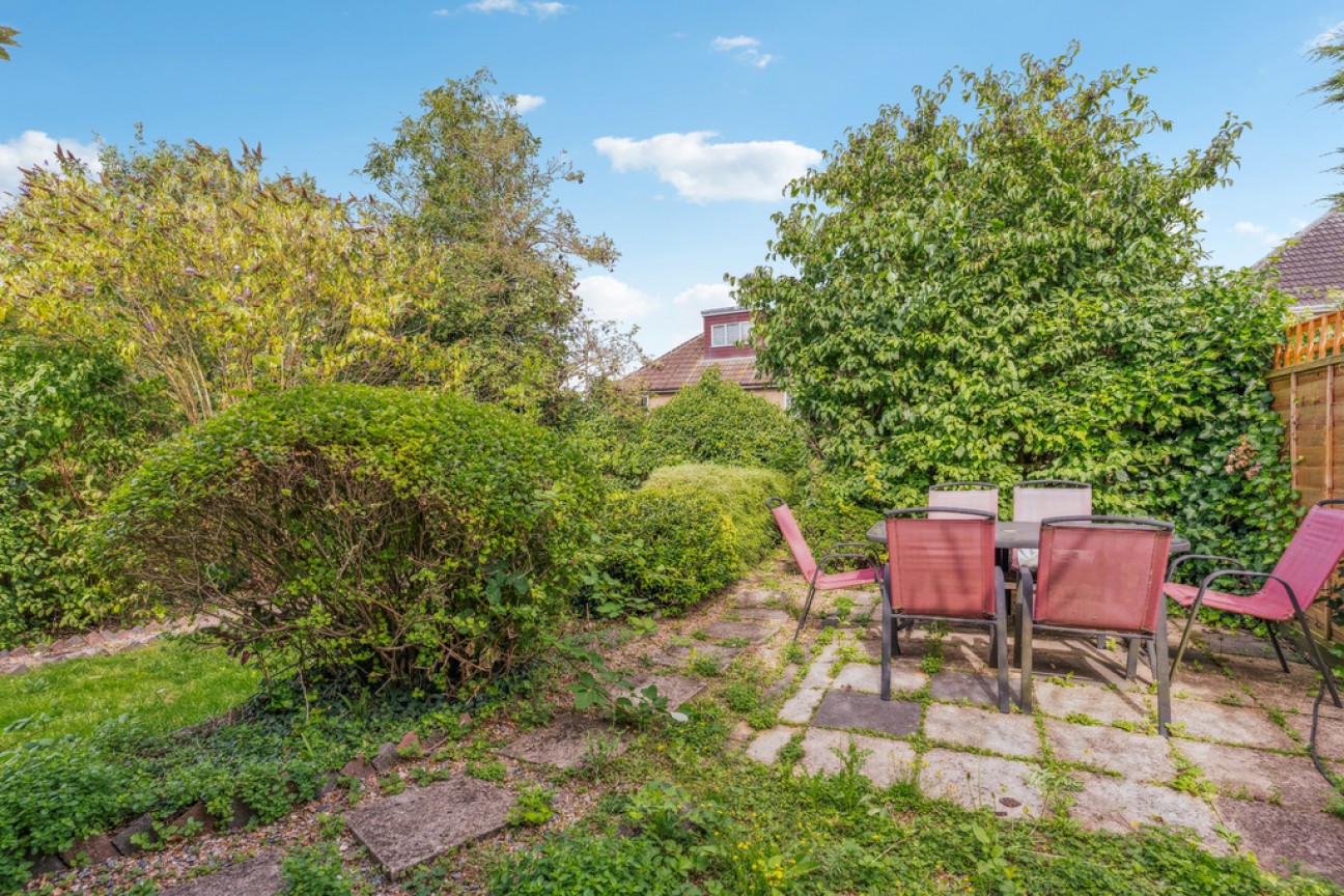 Field View Rise, Bricket Wood, St. Albans, Hertfordshire