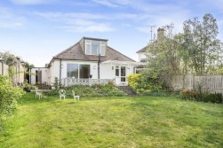 Manor Road, Potters Bar, Hertfordshire