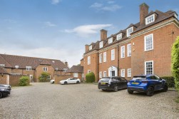 Fairshot Court, Woodcock Hill, Sandridge, St. Albans, Hertfordshire