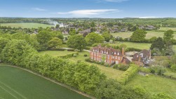 Fairshot Court, Woodcock Hill, Sandridge, St. Albans, Hertfordshire