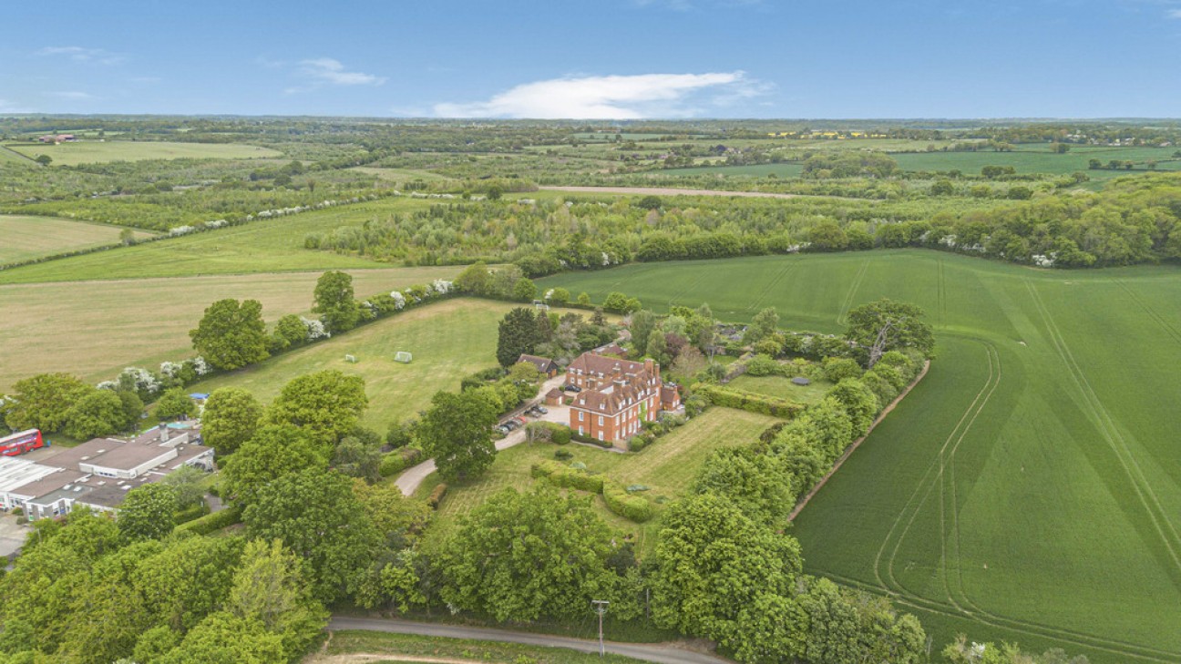 Fairshot Court, Woodcock Hill, Sandridge, St. Albans, Hertfordshire
