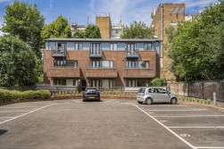 Chalfont Place, Upper Lattimore Road, St. Albans, Hertfordshire