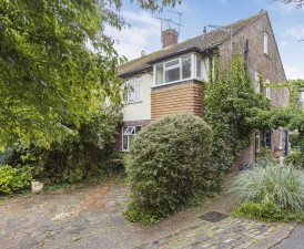 Riverside Close, St. Albans, Hertfordshire