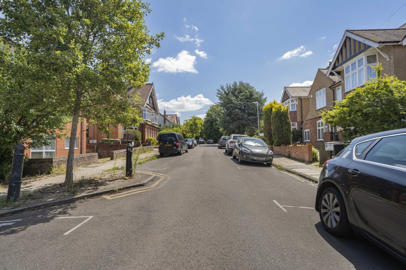 Carlisle Avenue, St. Albans, Hertfordshire