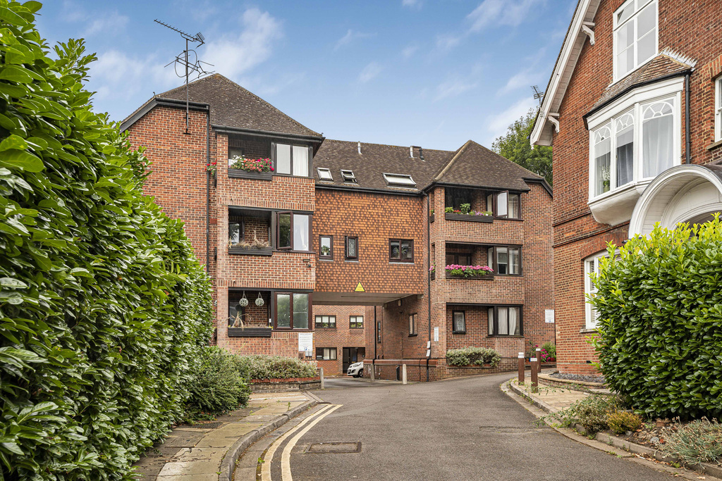 Ramsey Lodge Court, Hillside Road, St. Albans, Hertfordshire