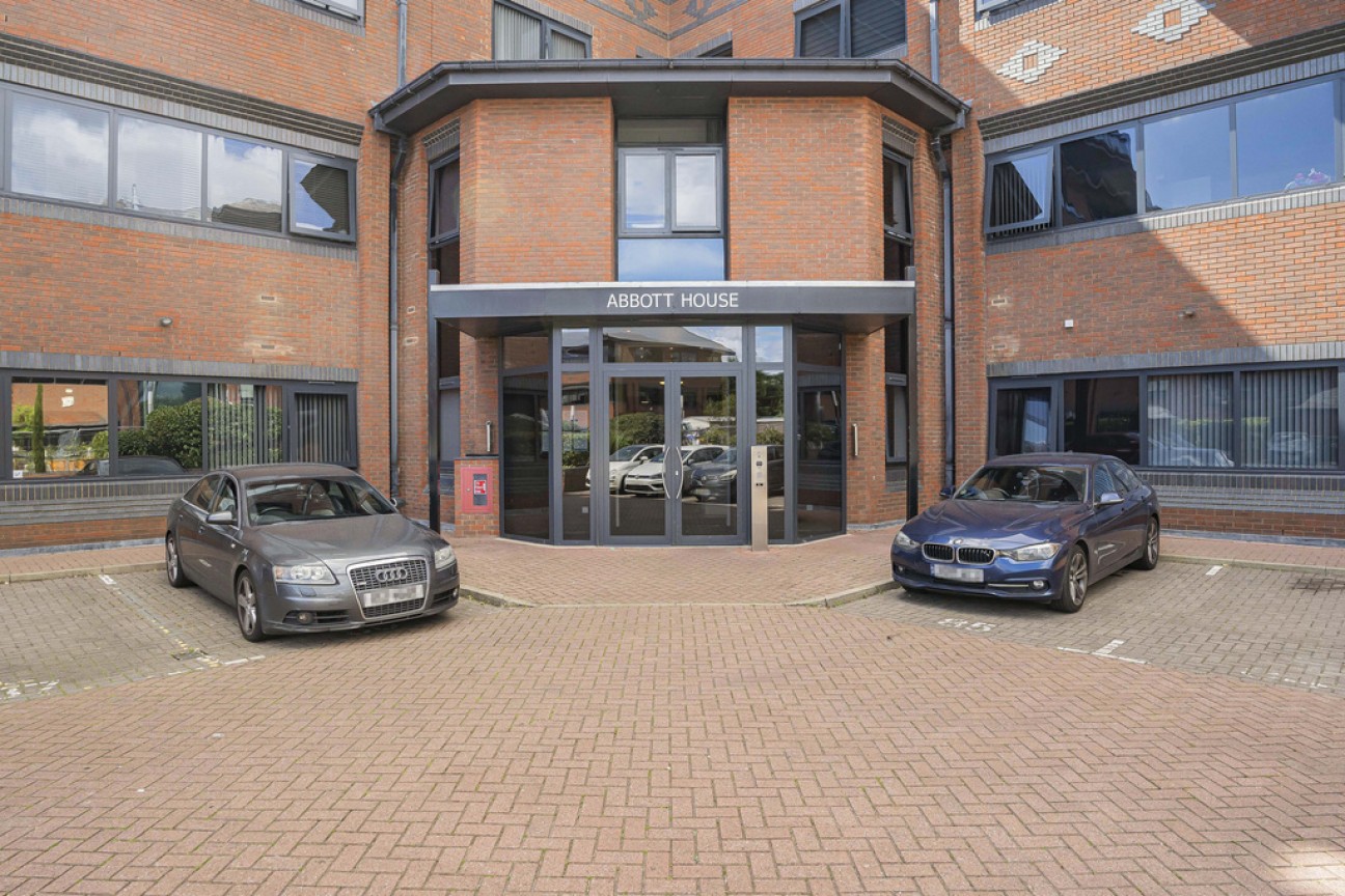 Flat 23, Abbott House, Abbey View, Everard Close, St. Albans, Hertfordshire