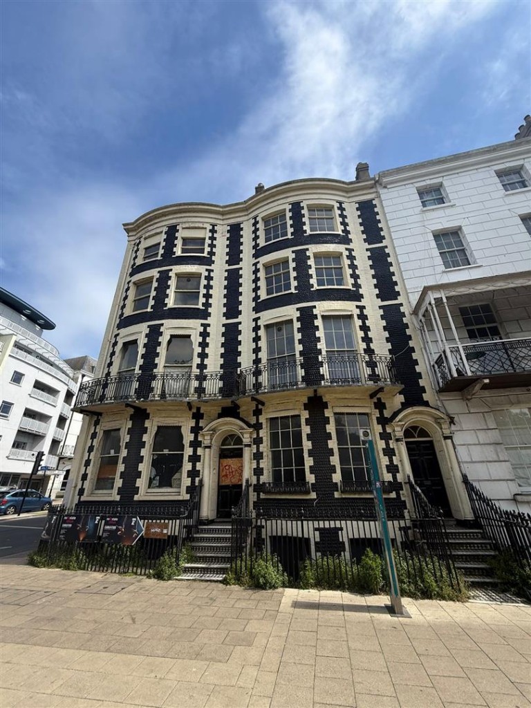 Pavilion Parade, Brighton
