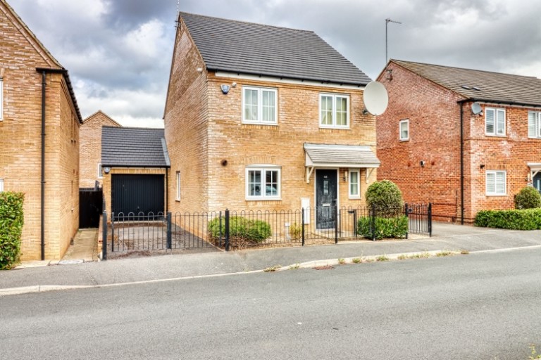 Dickens Lane, Newton Leys, Bletchley, Milton Keynes, Buckinghamshire, MK3