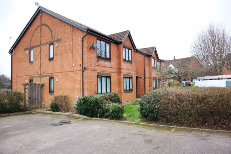 Gabriel Close, Browns Wood, Milton Keynes, Buckinghamshire, MK7