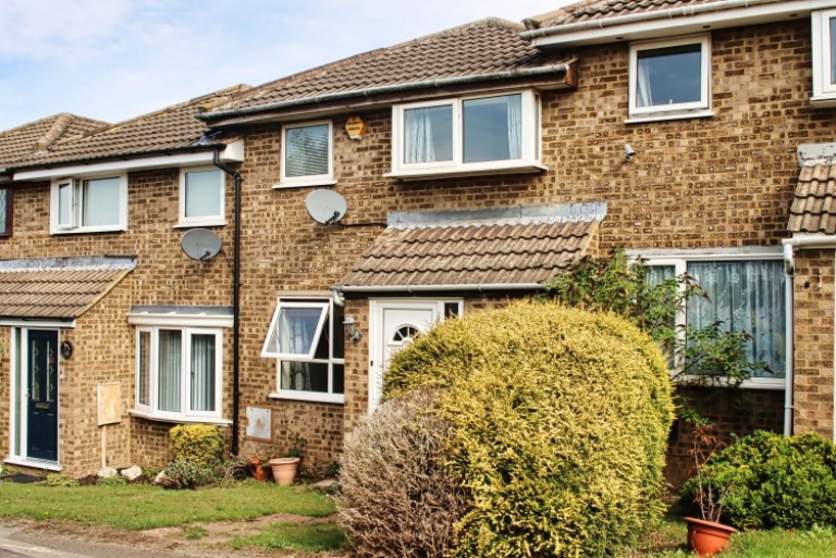 Favell Drive, Furzton, Milton Keynes, Buckinghamshire, MK4