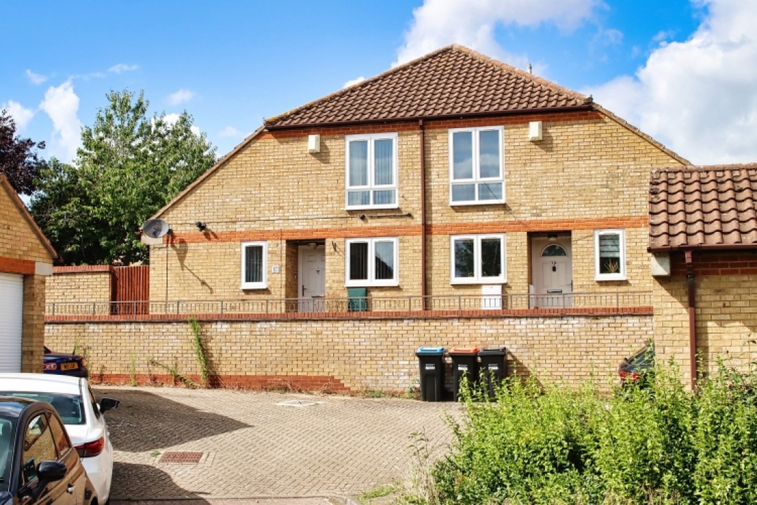 Hartwort Close, Walnut Tree, Milton Keynes, Buckinghamshire, MK7