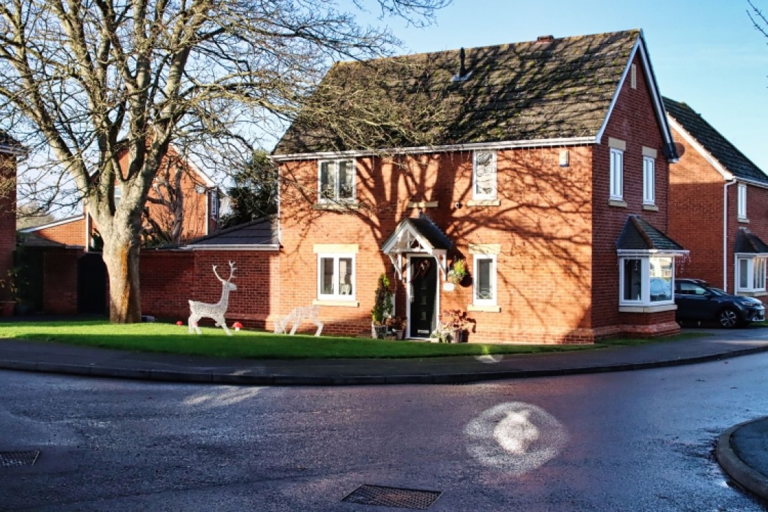 Oriel Close, Wolverton, Milton Keynes, Buckinghamshire, MK12