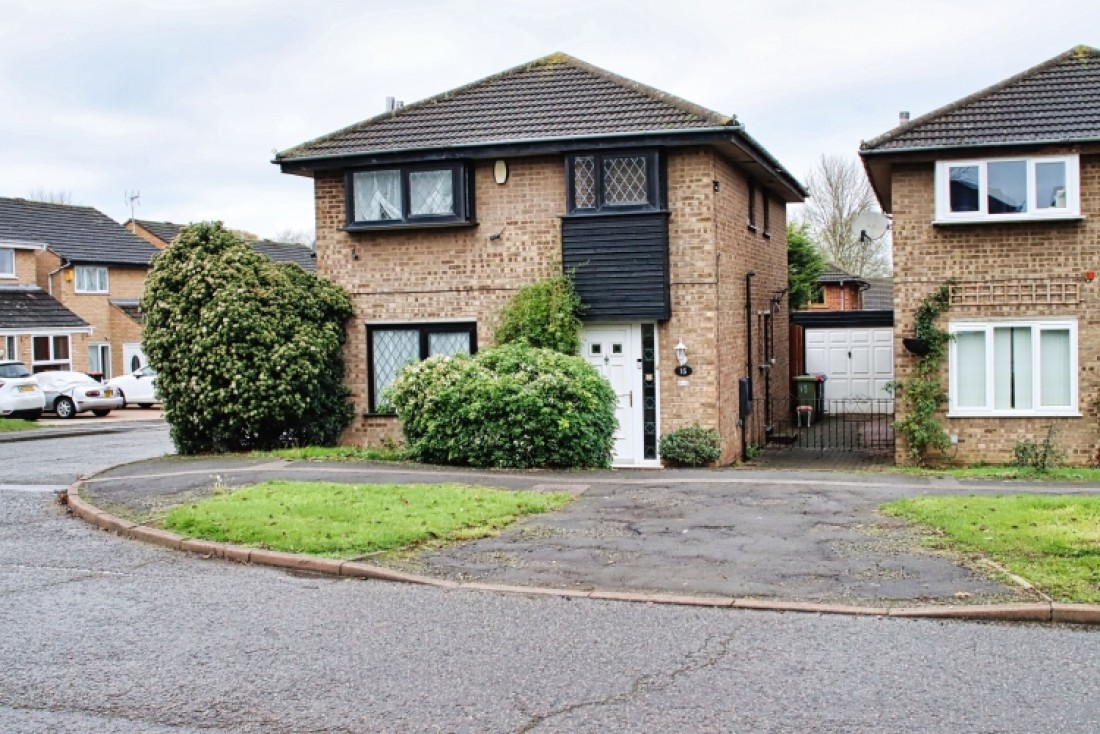 Braybrooke Drive, Furzton, Milton Keynes, Buckinghamshire, MK4
