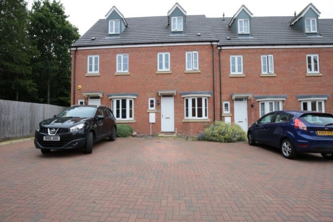 Temple Crescent, Oxley Park, Milton Keynes, MK4