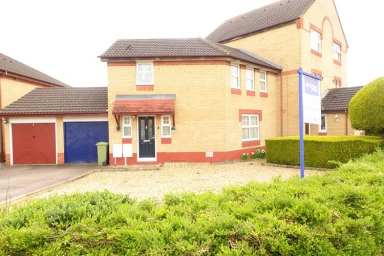 Rhodes Place, Oldbrook, Milton Keynes, MK6