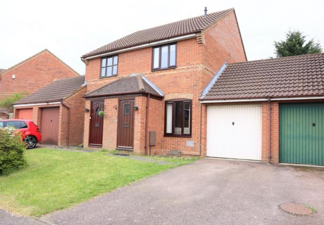 Grace Avenue, Oldbrook, Milton Keynes, Buckinghamshire, MK6