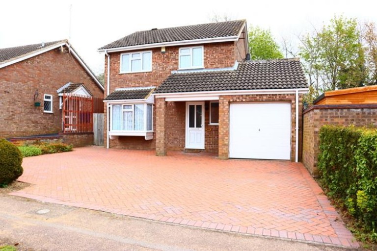 Bradvue Crescent, Bradville, Milton Keynes, MK13