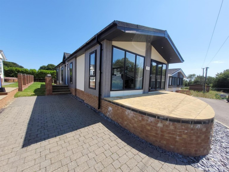 Coneyhurst Road, Billingshurst