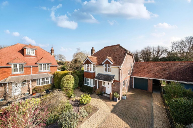 Tile Barn Close, Isfield, Uckfield