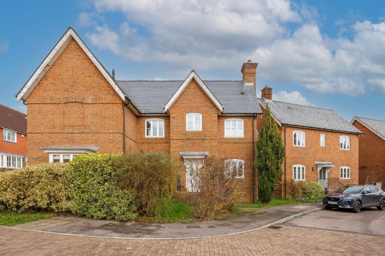 Nassau Drive, Crowborough