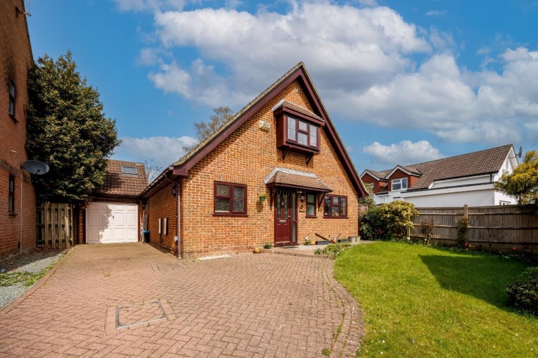 The Farthings, Crowborough