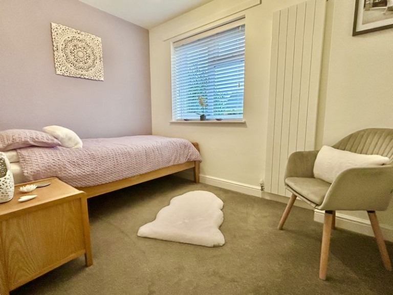 Daniels Cross, Newport