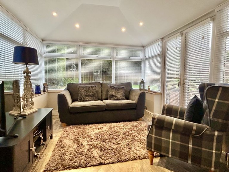 Daniels Cross, Newport