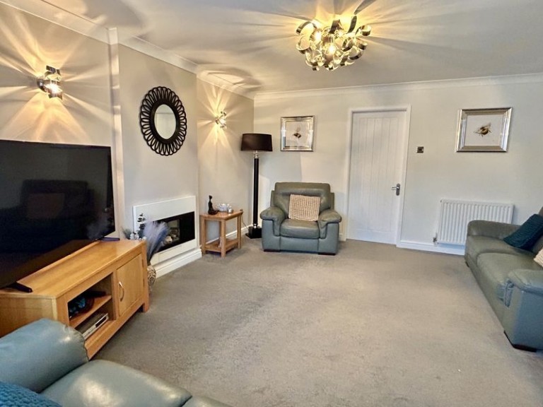 Daniels Cross, Newport