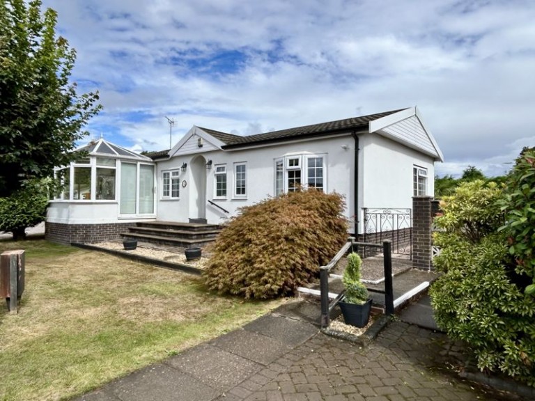 Kings Head Home Park, Newport