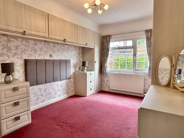 Kings Head Home Park, Newport