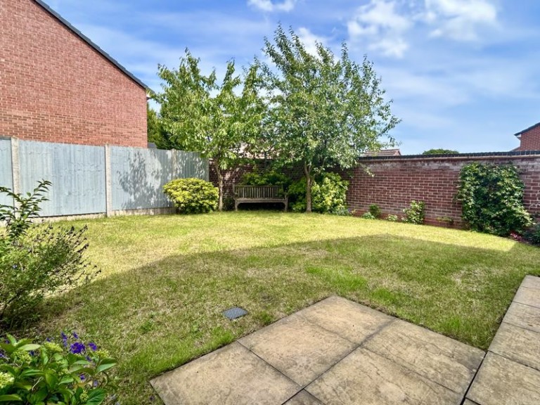 Palisade Close, Newport