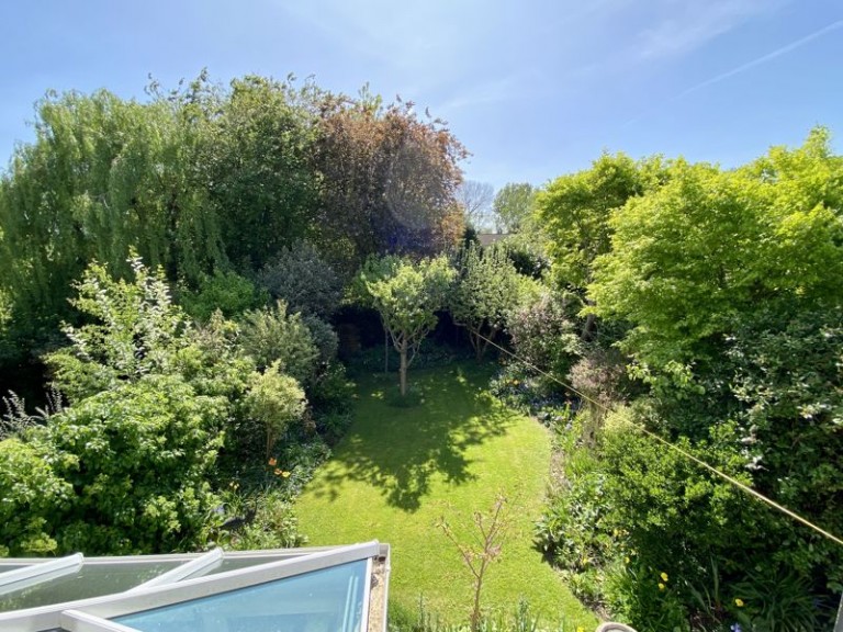 Strine Way, Newport