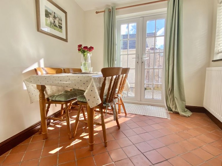 Vineyard Road, Newport