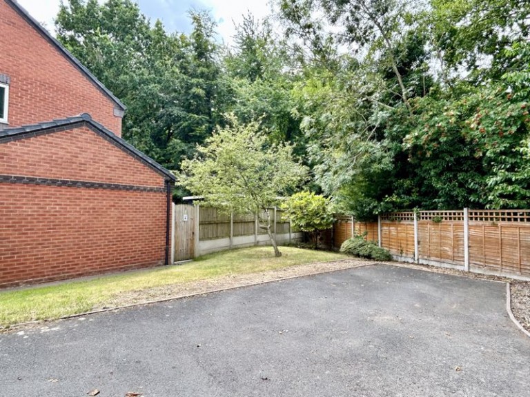 Quines Close, Muxton, Telford