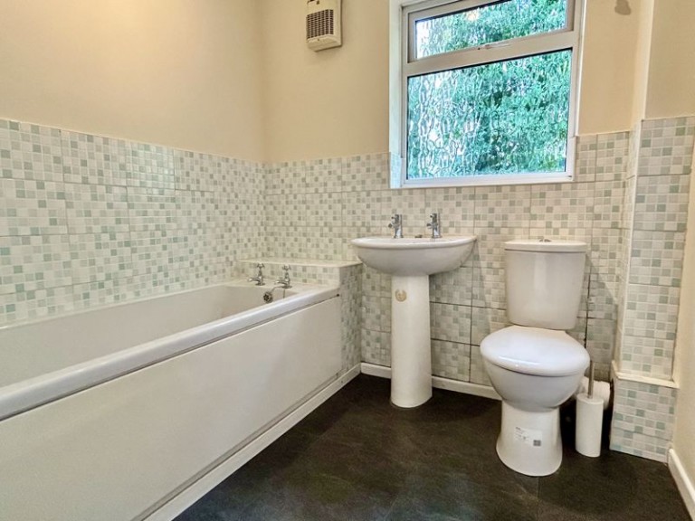 Quines Close, Muxton, Telford