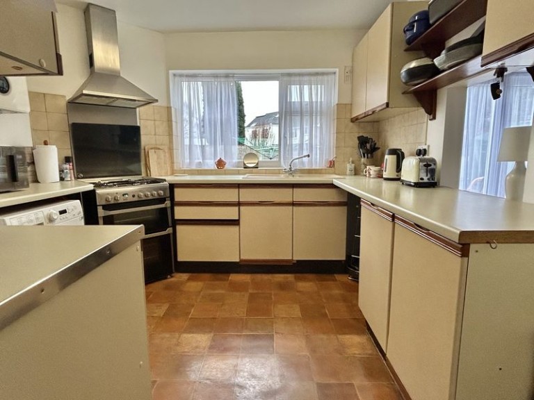 Meadow View Road, Newport