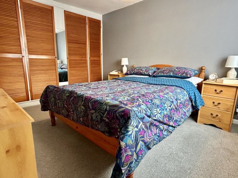 Meadow View Road, Newport