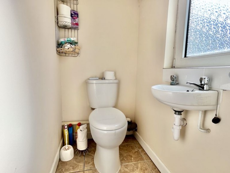 Barnmeadow Road, Newport