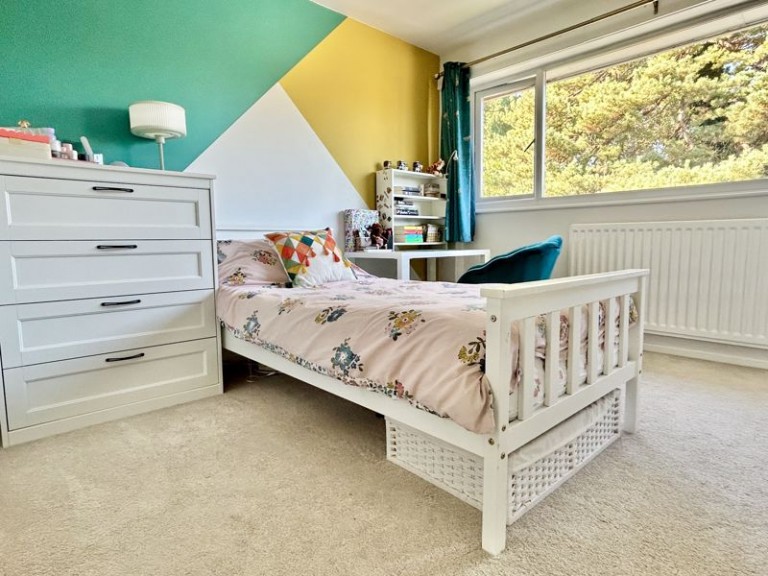 Chetwynd Grove, Newport